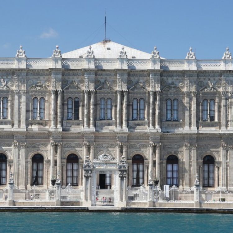 Dolmabahçe 